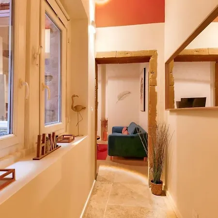 2br Flat Near Louis Pradel Metro Station * Lyon